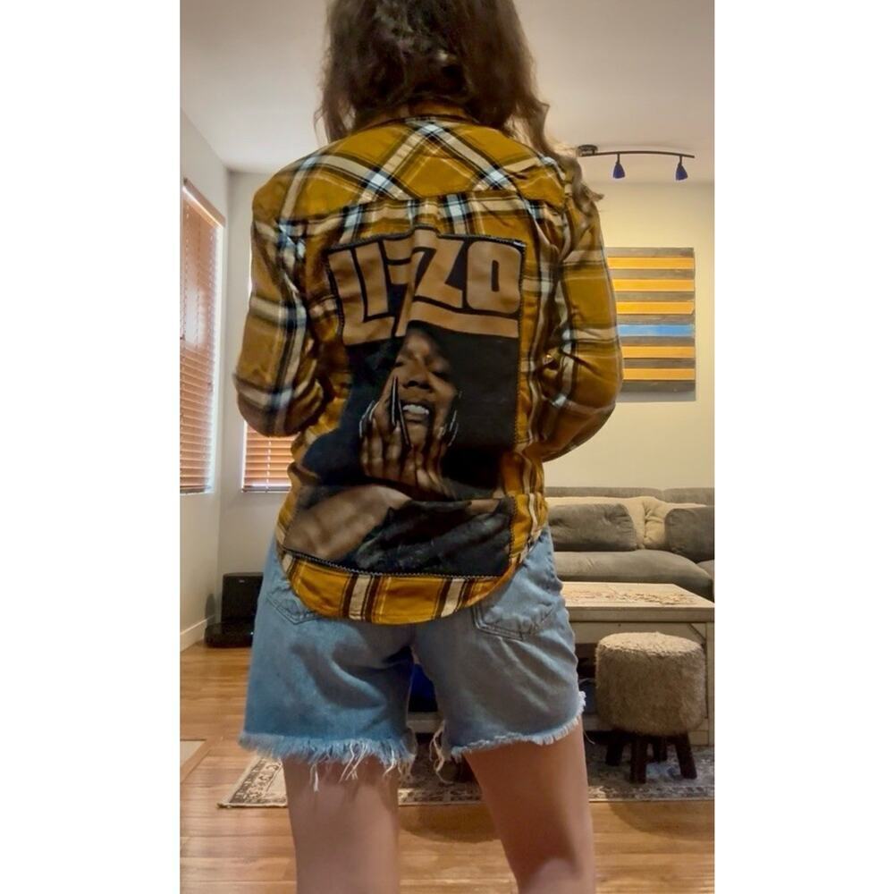 LIZZO Upcycled Plaid Flannel Retro Rap Hip Hop Plaid Flannel Shirt Blouse Size S